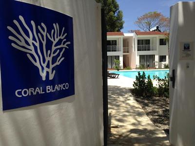 Coral Blanco Hotel