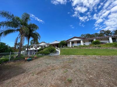 Altamira Along Bakers Creek