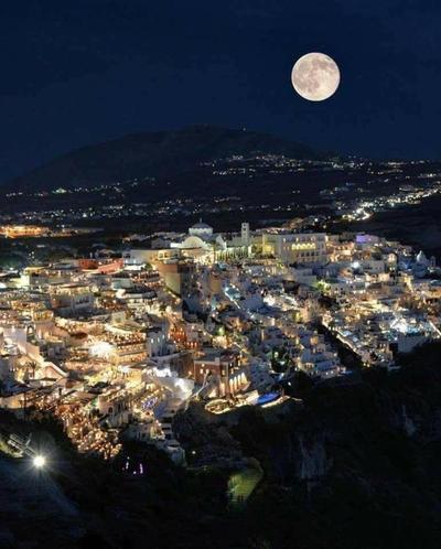 Pleasure View Studios Perissa