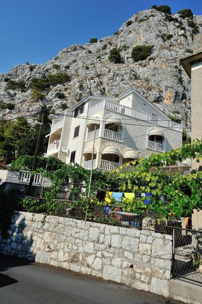 Apartments Villa White House