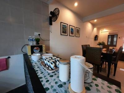 Arena Guesthouse Kuching near Kuching Airport with fully airconds