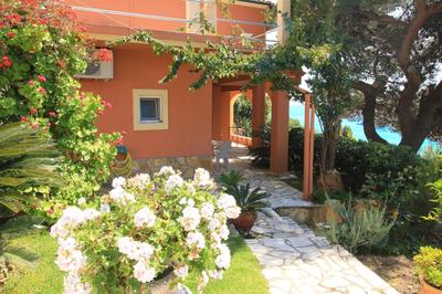 Villa Takis on Pelekas beach, Apartment B with sea view