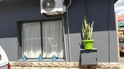 Paul & Mollie's Guest House