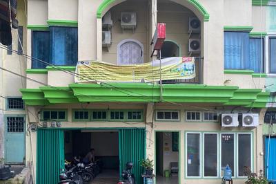 CK Homestay Syariah near Lippo Plaza Jambi Mitra RedDoorz