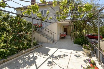 Apartment Petar