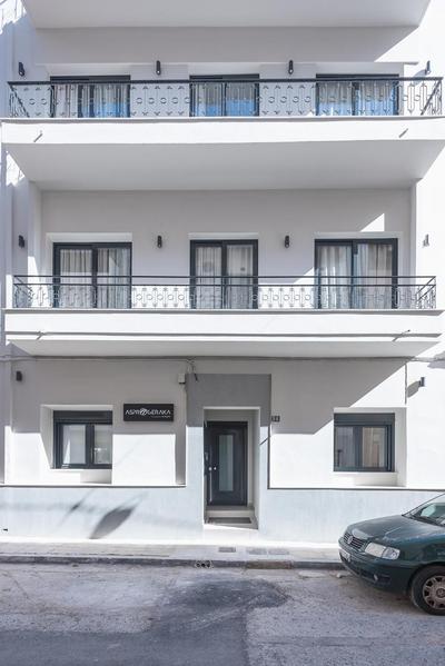 The Asprogeraka - self check-in rooms