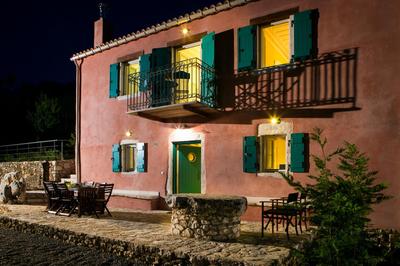 Iconic Villas - Villa Rosa