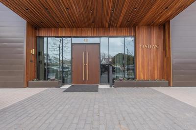 Upscale Rainey St Condo Homes - Peloton, gym, rooftop pool, wifi included