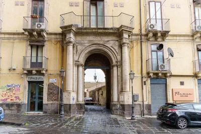 Crociferi Luxury Apartment