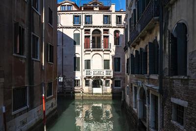 Corte Rubbi 5514 Canal View