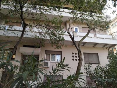 Fully renovated, family-friendly apartment, next to a huge green park, in Athens center