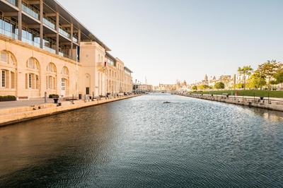 Vittoriosa Seafront Highly Furnished Apartment FL 4