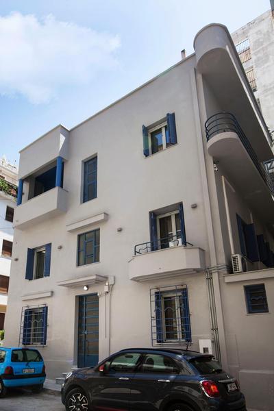 2-spaces comfy Bentzi apartment 7 with balcony in Pagrati