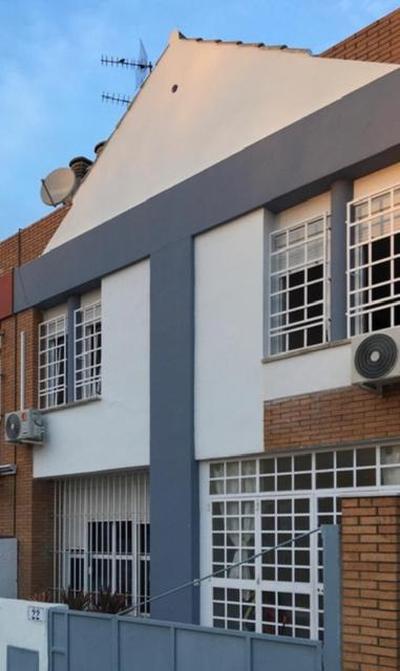 Casa Soleada Calle Tranquila Junto a FIBES