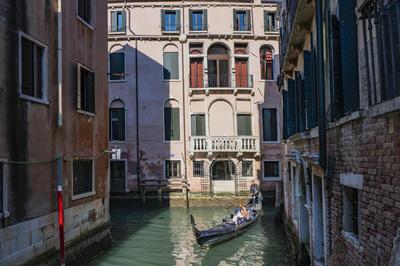 Corte Rubbi 1 A True Canal-side Experience