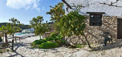 Elegant Villa in Granada with Pool and Garden