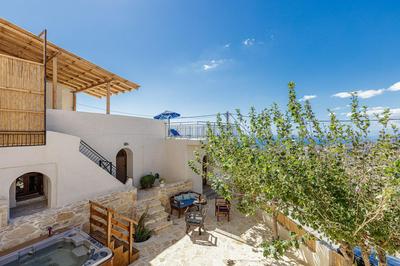 Traditional Home Fabrica