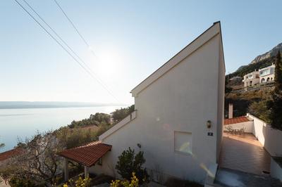 Apartman Traper with sea view and private pool