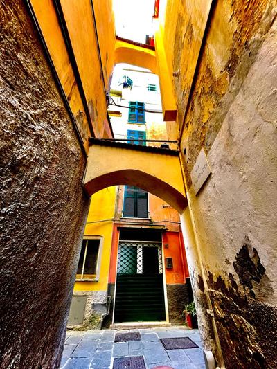 L'Angolo dei Poeti (The Poets' Corner)