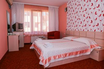 Семеен Хотел Сокол