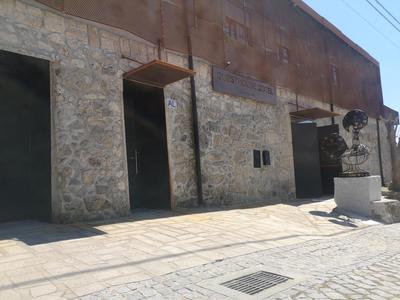 Leonchic - Guest House com Piscina de Água Salgada