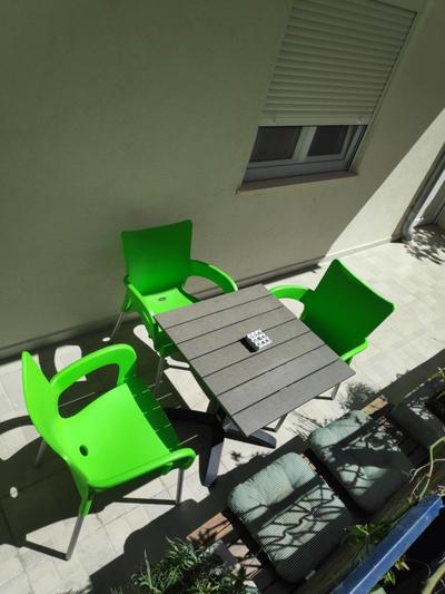 Apartment EMARO