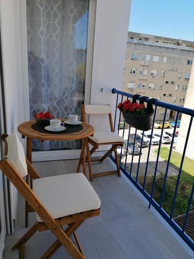 SING APARTMENT