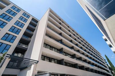 Apartment NAVA - new and spacious gem - FREE PARKING