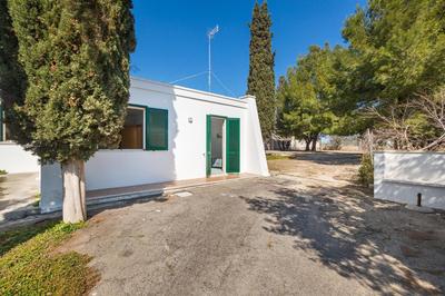 Zeus Apartments by BarbarHouse