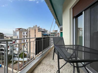 Chiou Spacious 90sqm apt in Athens