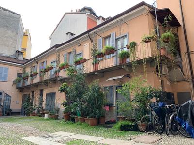 Bilocale di Ringhiera in Corso Como/Garibaldi