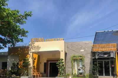 RedDoorz Syariah near Alun Alun Bima