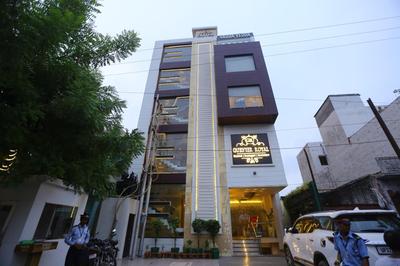 Hotel Gurveer Royal