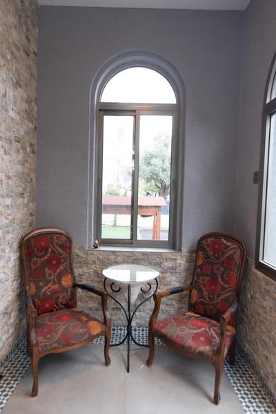 King's bed - Stay Royal and Stylish Bahai's Garden