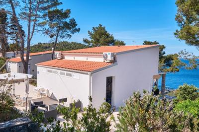 Apartment with sea view Vitorio