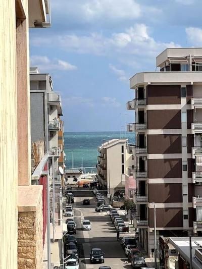 Il mare in città. Appartamento vista mare