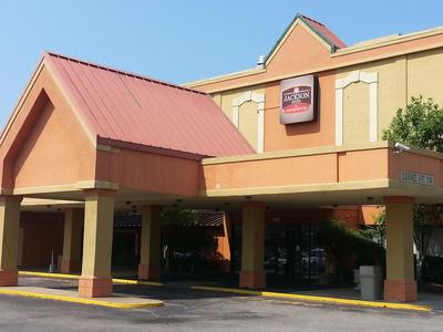 Jackson Hotel And Convention Center