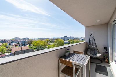 Flexible SelfCheckIns 32 - Zagreb - Garage - Electric vehicle ccharger - Big Loggia - New - Apartments Repinc 32