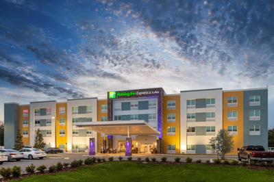 Holiday Inn Express & Suites - Wildwood - The Villages by IHG