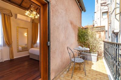 Residenza La Duchessa Deluxe Rooms