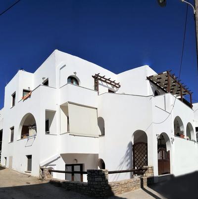 Cocoonut studio, Town of Naxos island, by NaxosVibe