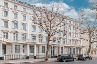 130 Queen's Gate Apartments