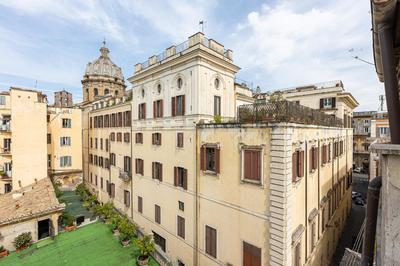Campo de' Fiori Penthouse-Rental in Rome