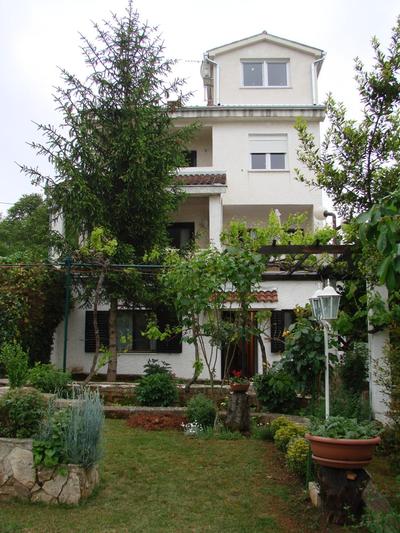 Apartamento Pinzan a stones throw from the beach