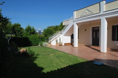 Quiet and Luxurius