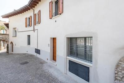 Ca Cia - Yellow Flat Gardone