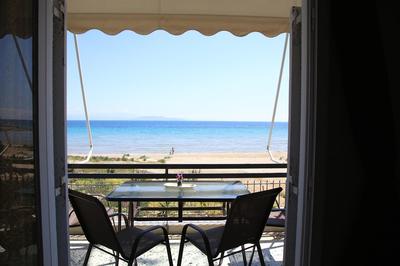 Nami Sea View Near Airport Apartment