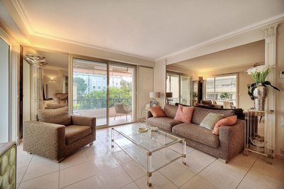 IMMOGROOM - 2 BR - Air conditioning - Wifi - Terrace - Common parking