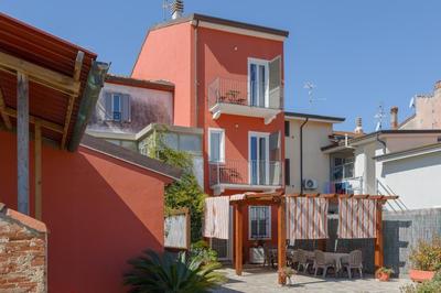 La corte dei tre