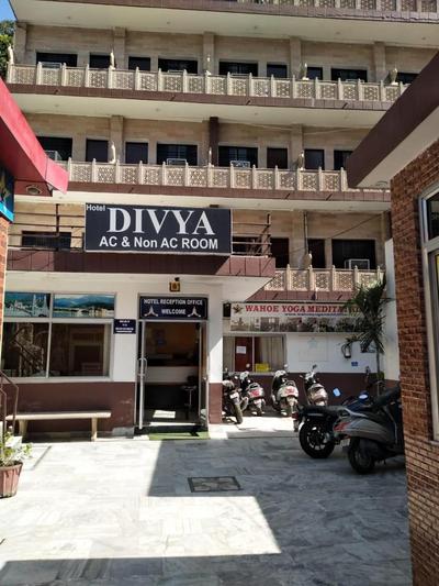 Divya Hotel